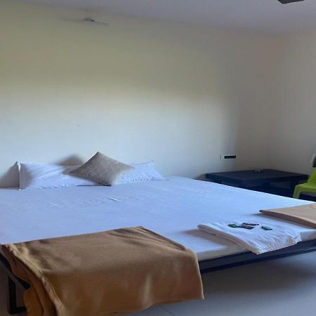 Scarlet Resort Alībāg Esterno foto